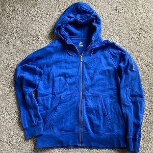 Nike Men’s Blue Organic Cotton Hoodie with zip sleeve pocket, size Large